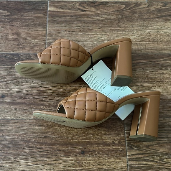 The Drop high heels - Picture 9 of 9